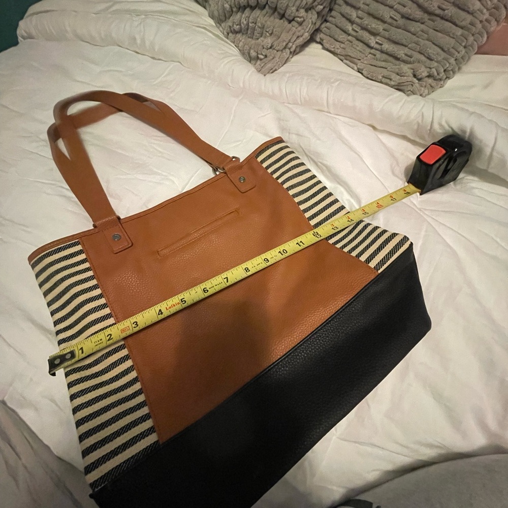 Thirty One Colorblock Tote - Picture 5 of 6